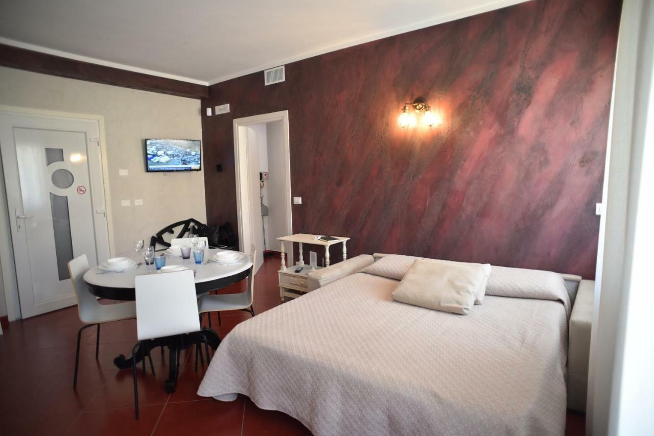 Train Station Apartment Mestre